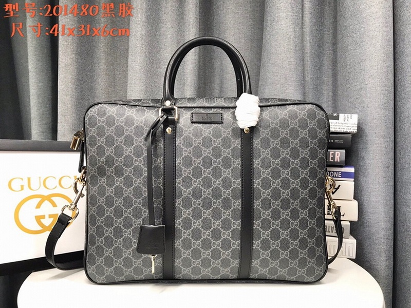 Gucci Handbags 673